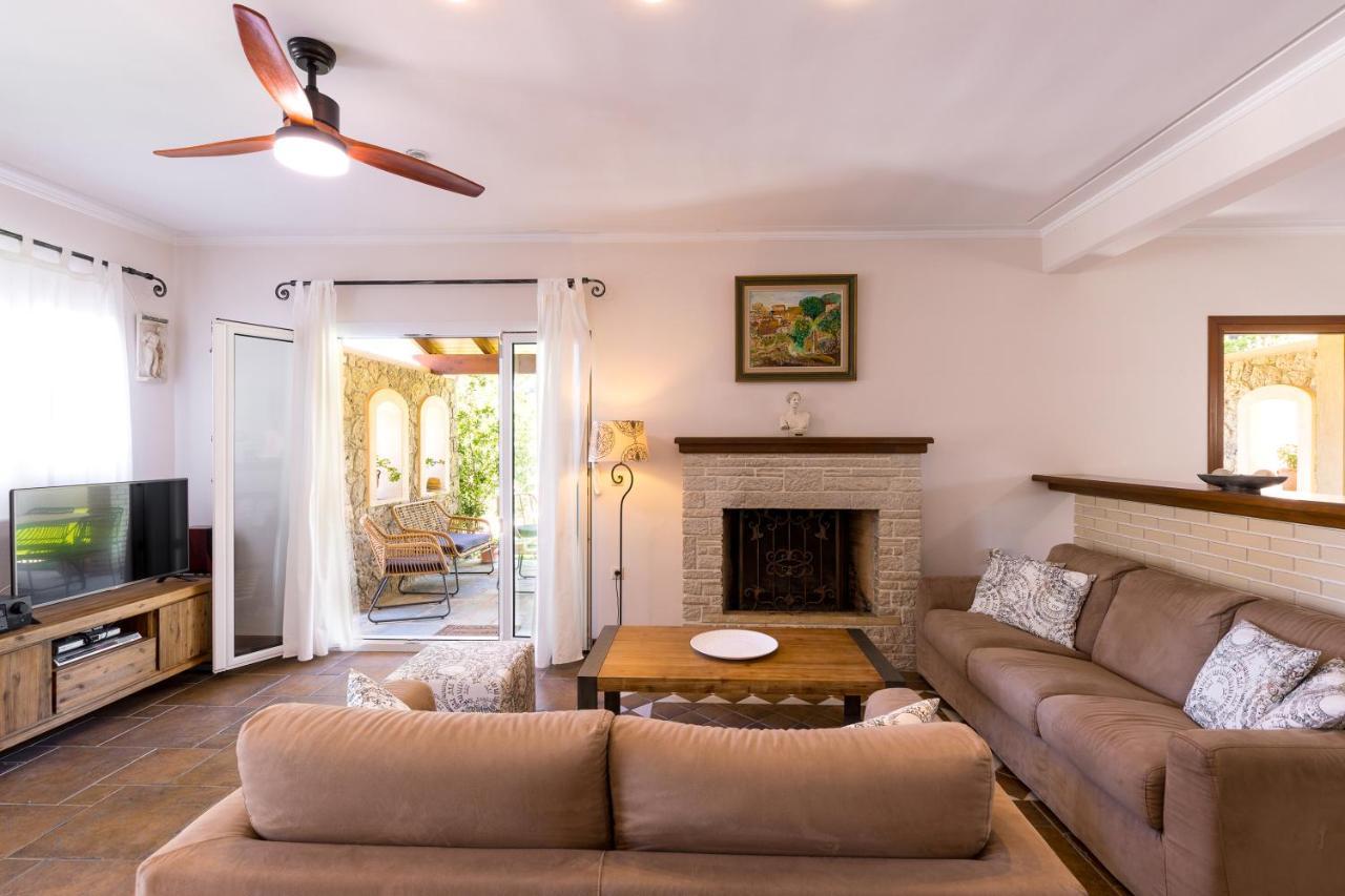 Villa St Nicholas House With Private Heated Pool Dassia  Esterno foto