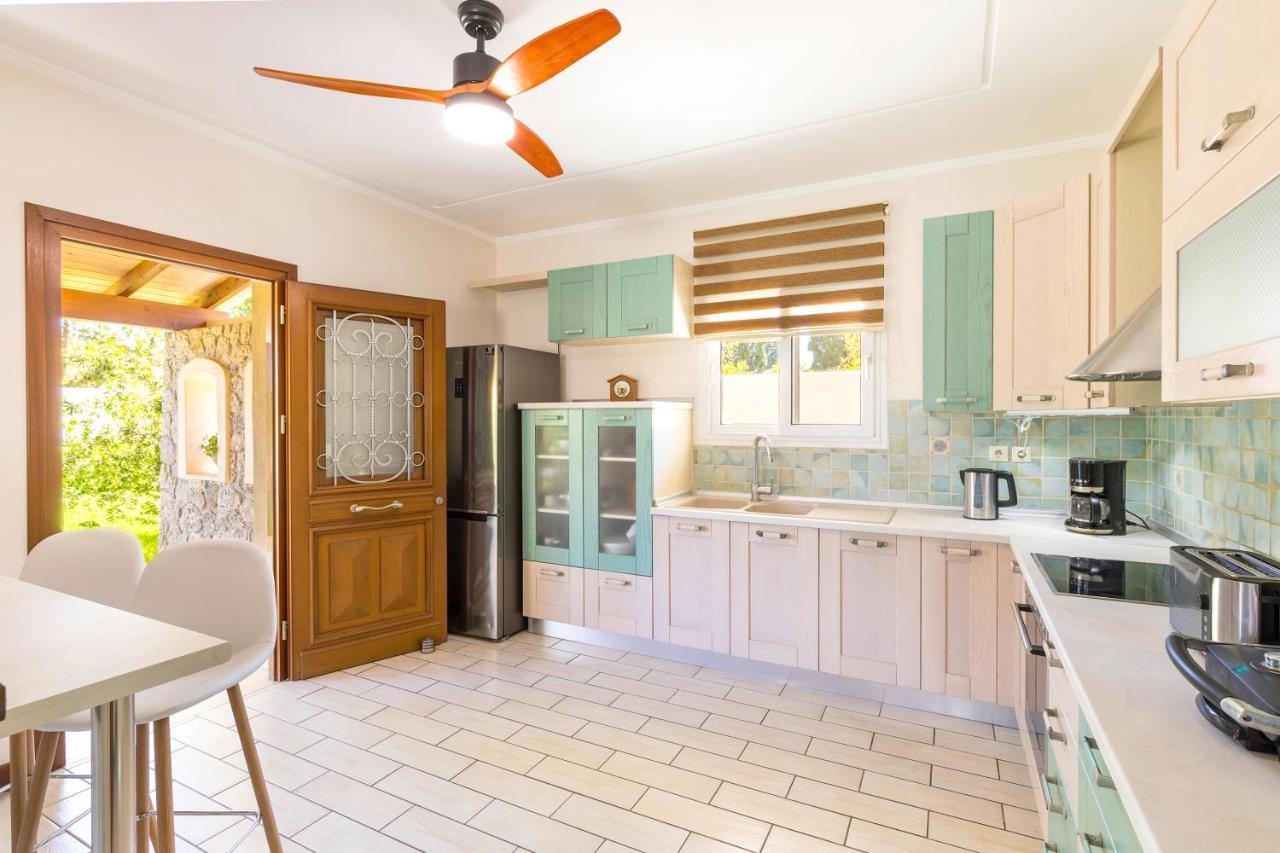 Villa St Nicholas House With Private Heated Pool Dassia  Esterno foto