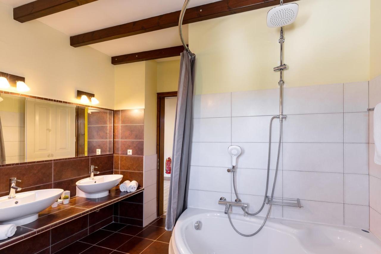 Villa St Nicholas House With Private Heated Pool Dassia  Esterno foto